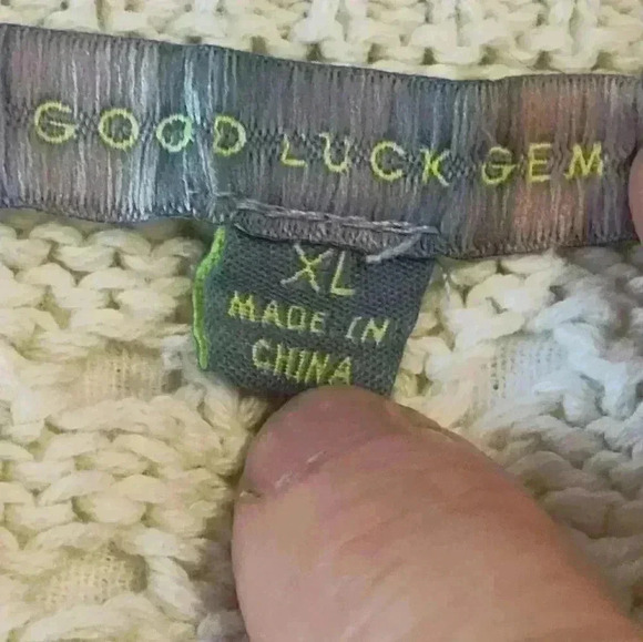 Good Luck Gem Women's Cropped crochet knit sweater | ombre blue to cream | XL - Picture 4 of 6